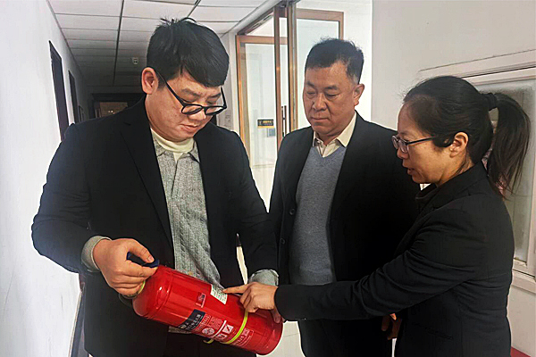 七分公司以隱患排查培訓(xùn)擰緊機(jī)關(guān)消防“安全閥”